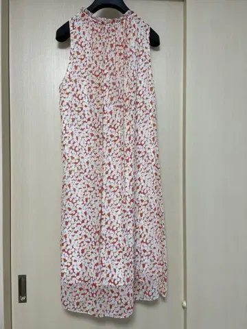 콩트와르 데코토니에 새상품급 꽃무늬 원피스