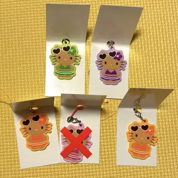 헬로키티 러버 스트랩 햇볕에 탐 세리아 다이소