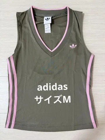 아디다스 V넥 탱크탑 새상품급