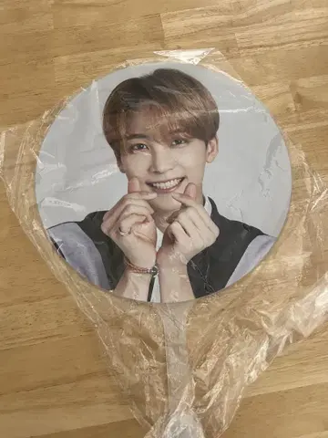 JEONGHAN 부채