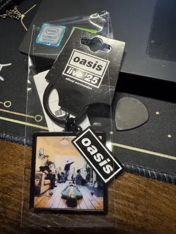 oasis live25 키링