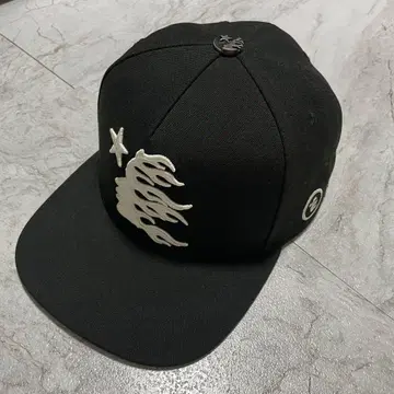 [확실한 정품] HELLSTAR Og Logo Cap (fitted)