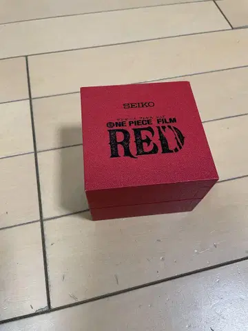원피스 (ONE PIECE) 손목시계 FILM RED 공개 기념