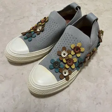 히나그린라벨 플라워 모티브 슬립온 스니커즈 23.5cm