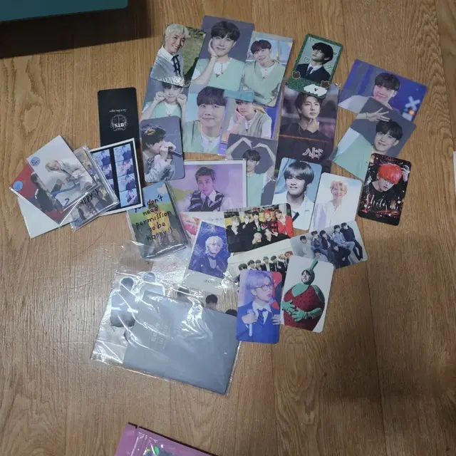 방탄소년단 BTS 포토카드 굿즈 및 앨범 일괄