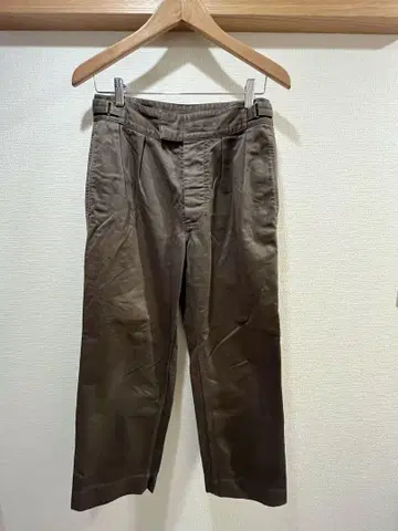 MHL 팬츠