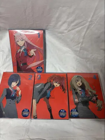 달링 인 더 프랑키스 Blu-ray 전4권 세트