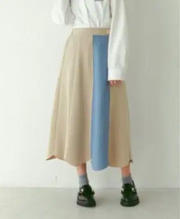 Boka nii 스캘럽 스커트 플레어 스커트 바이컬러 배색