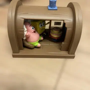 스폰지밥 카니카니 피규어