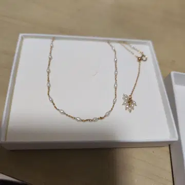 진주와 골드 컬러 목걸이 T257