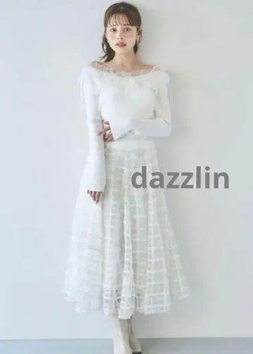 dazzlin 새상품급 코르셋 볼륨 플레어 스커트 M