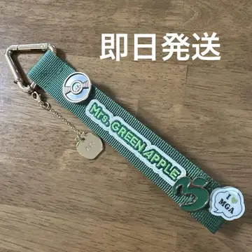 Mrs. GREEN APPLE 데코레이션 참 스트랩