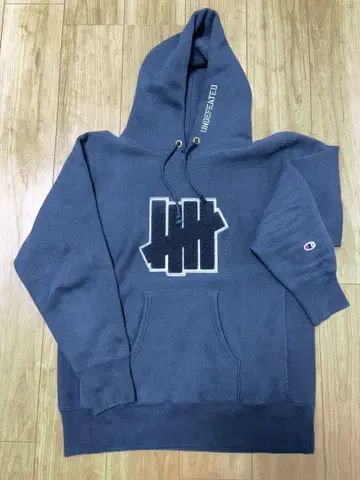 UNDEFEATED 후드티