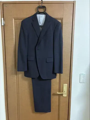 네이비 스트라이프 비즈니스 정장