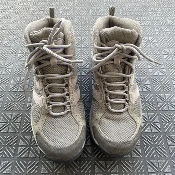 montrail