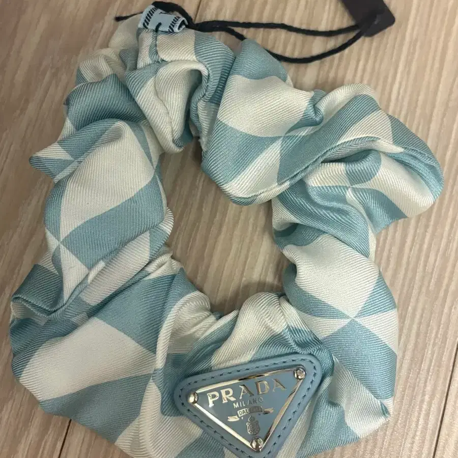 PRADA 프라다 Prada Scrunchie Hair Accessory #프라다,#프라디머리