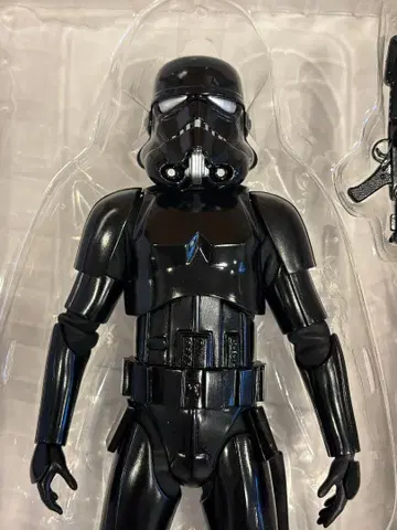 쉐도우 스톰트루퍼 RAH 메디콤 토이 상자 변색