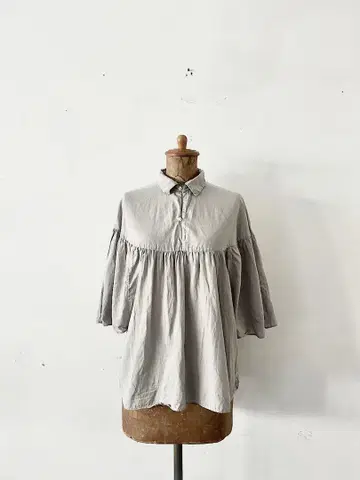 Brocante 케이프 셔츠 샌드 그레이 사이즈 2
