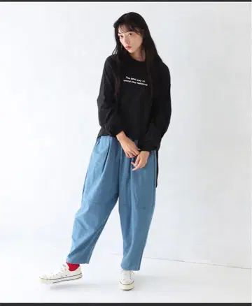 미사용 새상품 undeny 데님 턱 벌룬 팬츠