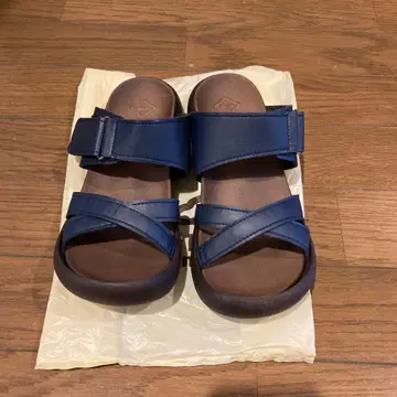 리게타 네이비 크로스 스트랩 샌들 새상품