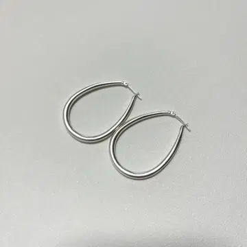 실버 드롭형 귀걸이 ops 후프 귀걸이