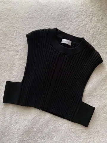 HYKE RIBBED VEST