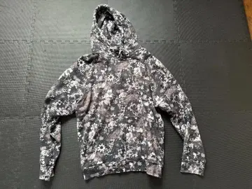 오니츠카타이거 꽃무늬 후드 부착 후드티 사이즈 L