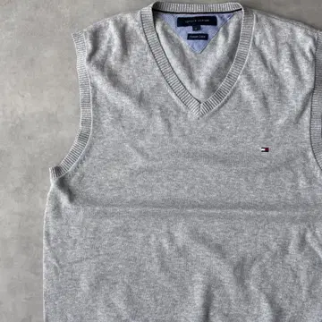 13912 TOMMY HILFIGER 자수 로고 니트 베스트 코튼