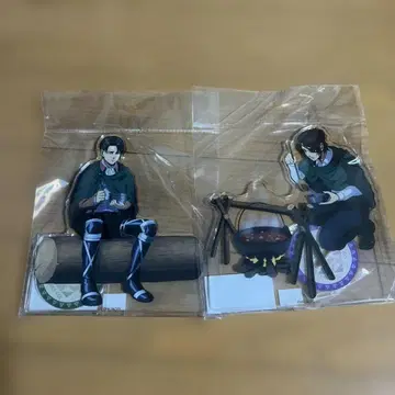 진격의 거인 아크릴 스탠드 2세트