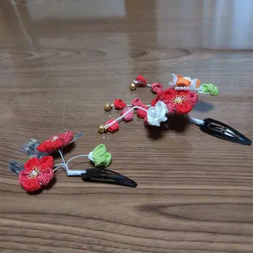 시치고산 일본 의류 머리 장식 빨간색과 화이트 꽃