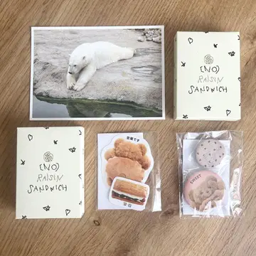 노 레이즌 샌드위치 스티커 2매 + 캔뱃지 2개 + 엽서 1매