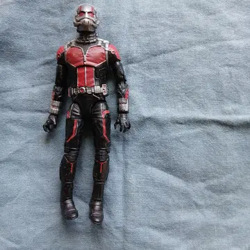 앤트맨 액션 피규어 블랙과 빨간색 약 15cm