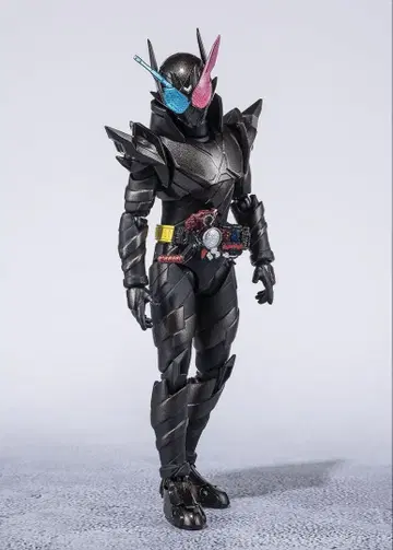 S.H.Figuarts 가면라이더 빌드 래빗 탱크 해저드 폼