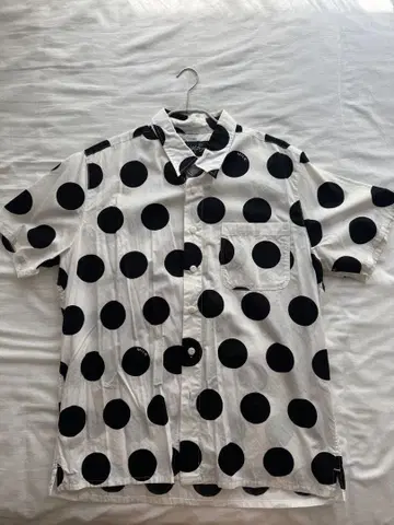 Milk Boy 밀크보이 도트 무늬 반팔 셔츠