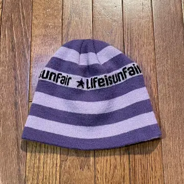 Life is Unfair 스트라이프 비니