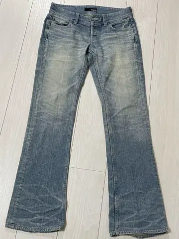 VAROSH 부츠컷 데님 M 사이즈