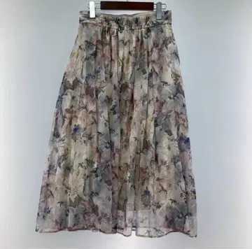 시착만 한 상품 쿠튀르 브로치 택 포함 스커트 size 42 LL 꽃무늬