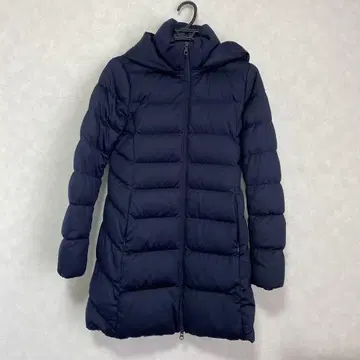 UNIQLO 네이비 후드 부착 다운 자켓 M 사이즈