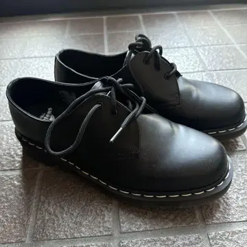 Dr. Martens 1461 화이트 스티치 UK9
