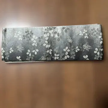그레이 계열 꽃무늬 반폭 오비