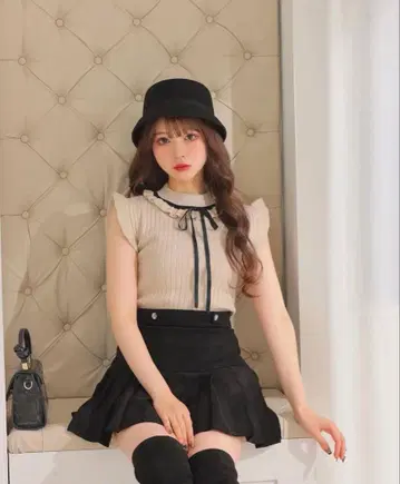 엠미에메 니트탑