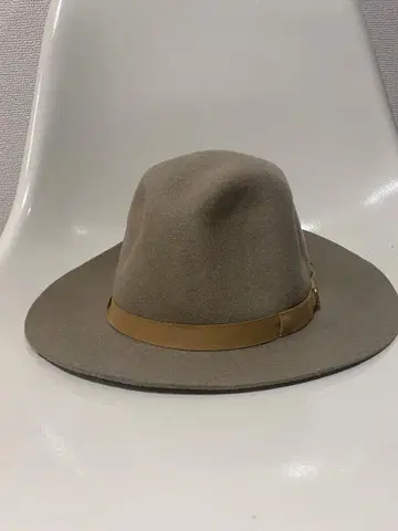 C-PLUS HEADWEARS 울 햇 베이지