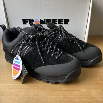 FRONTEER 스니커즈 27.5cm
