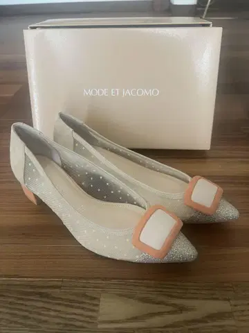 모드 에 자코모 펌프스 23.5cm