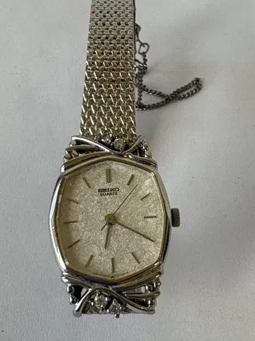 작동 SEIKO 쿼츠 손목시계 실버 메쉬 1221-5120