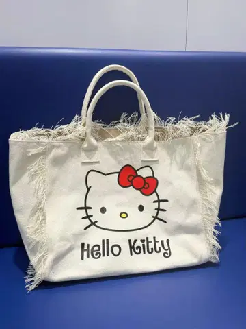 헬로키티 토트백 프린지 부착
