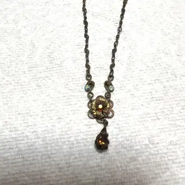 미하엘 네그린 목걸이