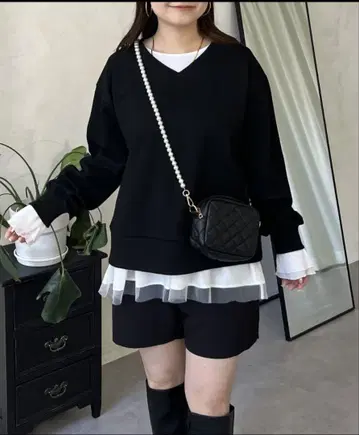 V넥 맨투맨