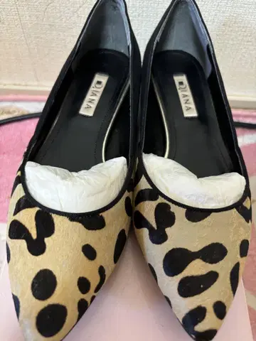 DIANA 레오파드 펌프스 24 cm
