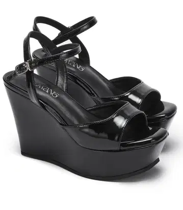 ANDWANG Enamel square strap heels
